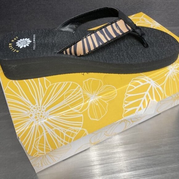 Yellow Box Shoes - NIB Yellowbox tiger print flip-flops  Lereen